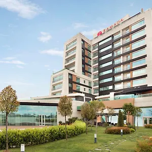 ***** Otel Ramada Plaza By Wyndham Istanbul Airport Türkiye